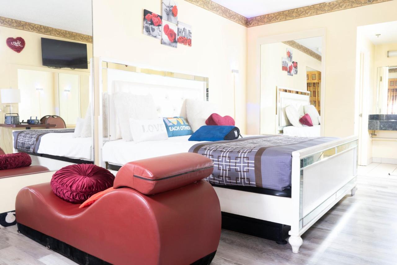 Luxe Romantic Suites Dolton Zewnętrze zdjęcie