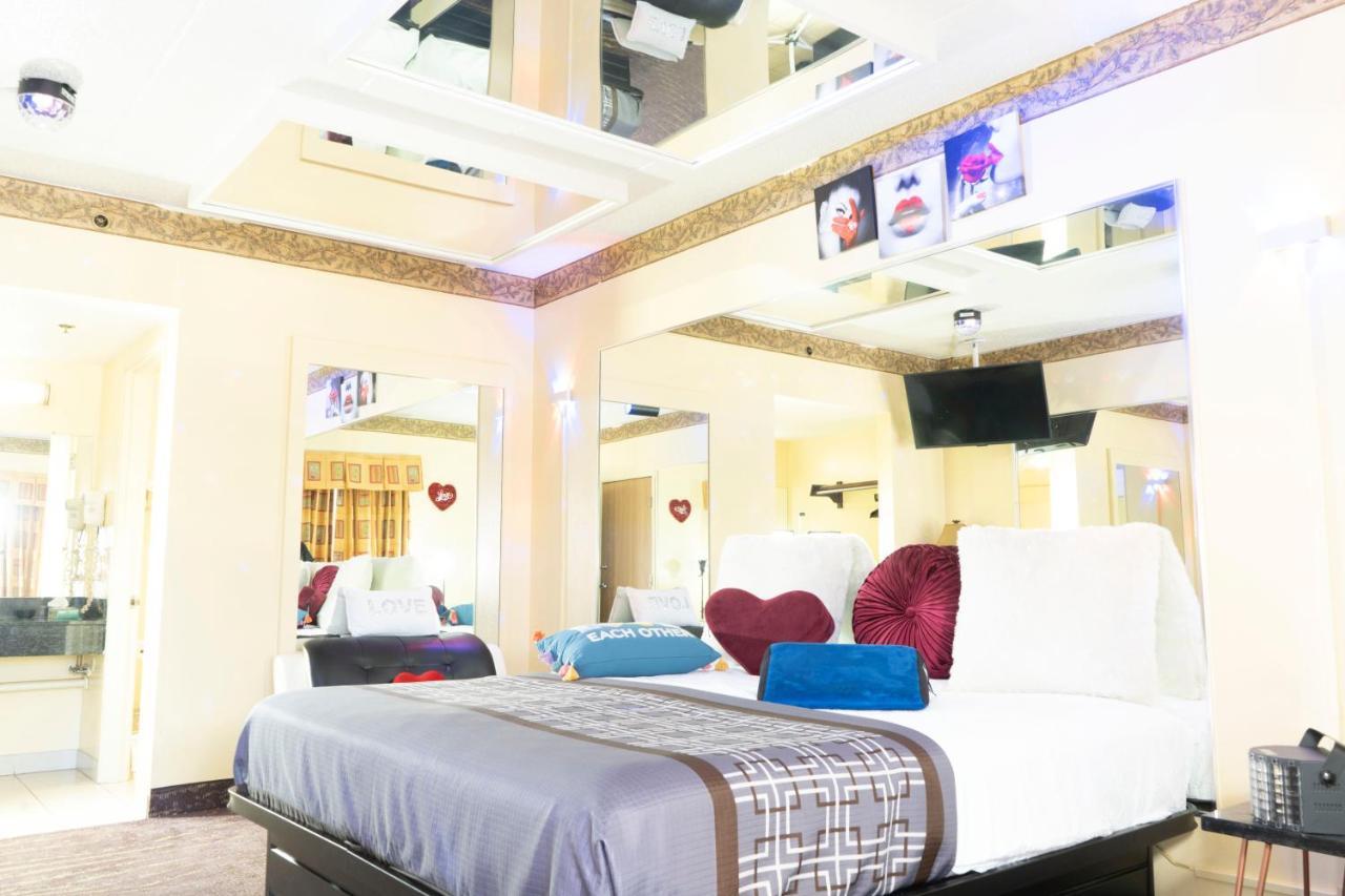 Luxe Romantic Suites Dolton Zewnętrze zdjęcie