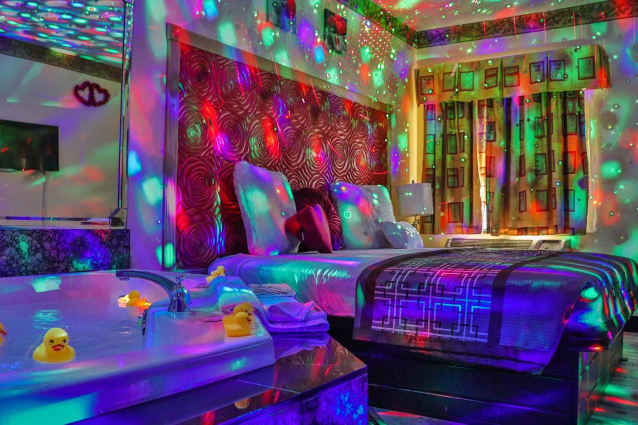 Luxe Romantic Suites Dolton Zewnętrze zdjęcie