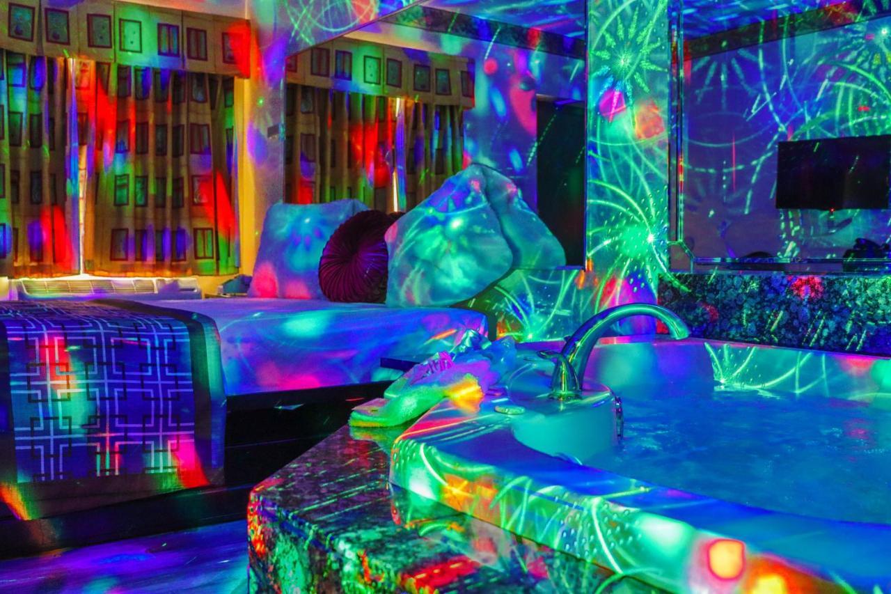Luxe Romantic Suites Dolton Zewnętrze zdjęcie