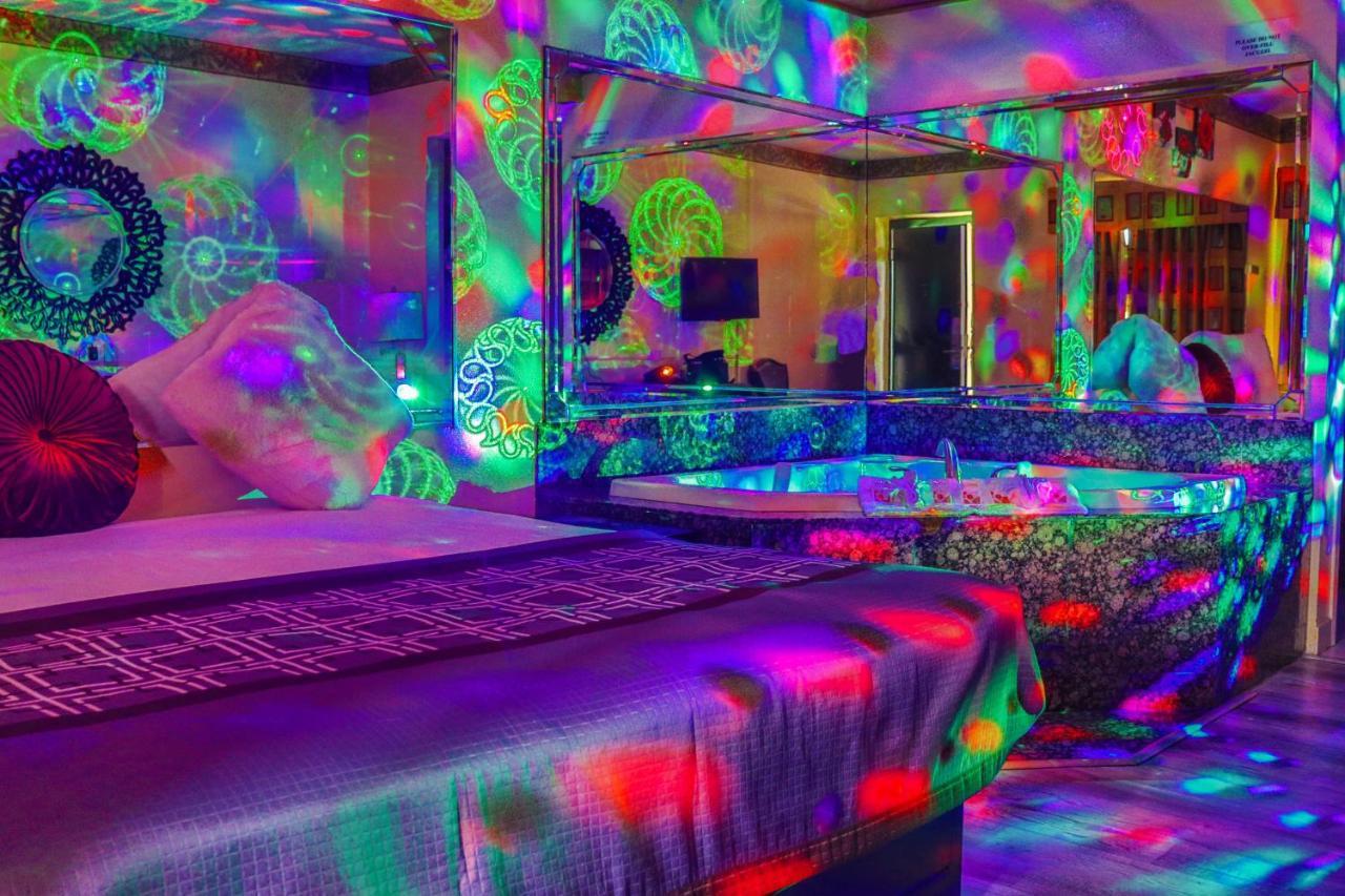Luxe Romantic Suites Dolton Zewnętrze zdjęcie
