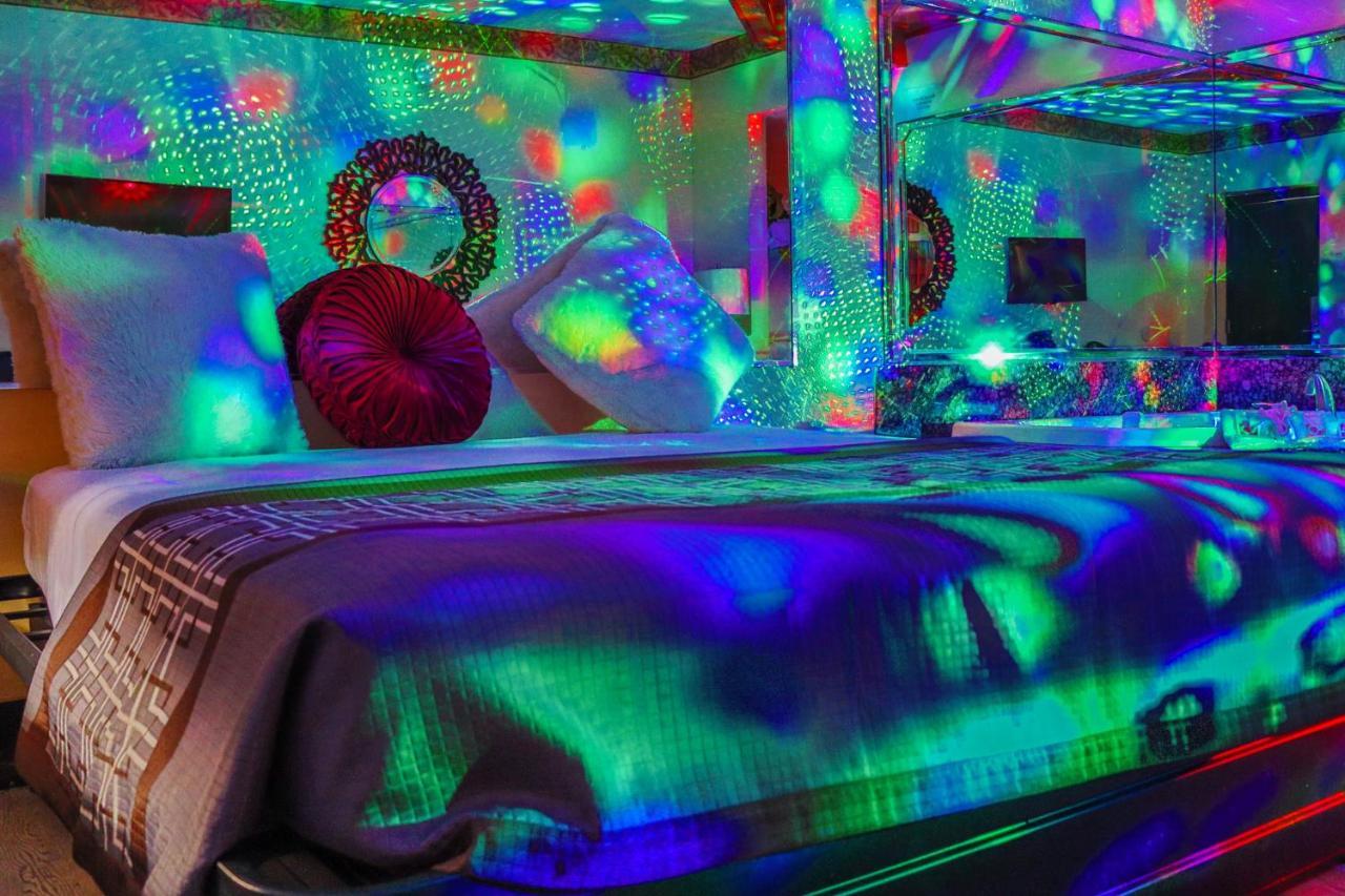 Luxe Romantic Suites Dolton Zewnętrze zdjęcie