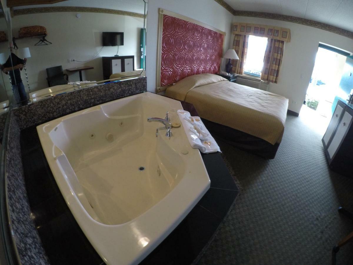 Luxe Romantic Suites Dolton Zewnętrze zdjęcie